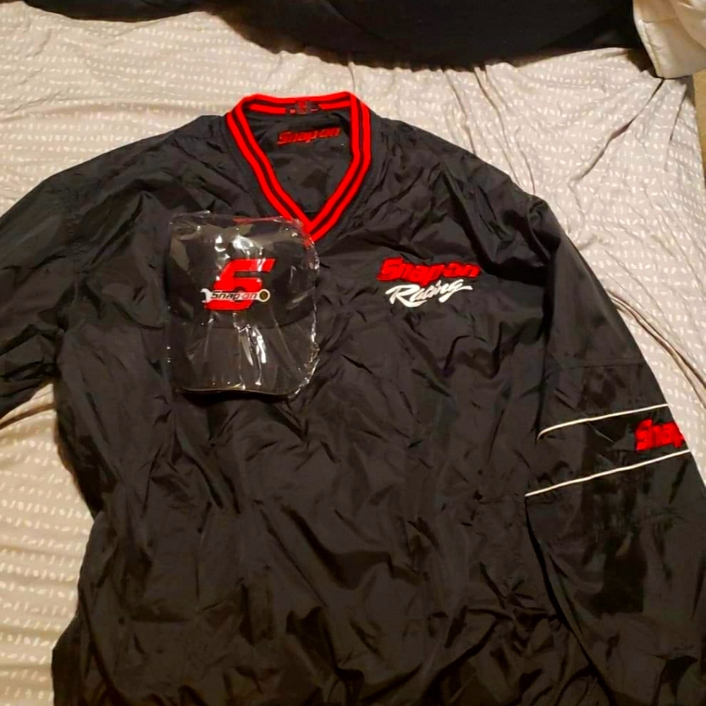 Windbreaker Snap On